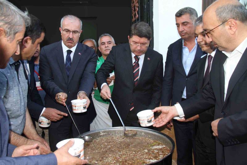 Adalet Bakanı Tunç: “Temel hak ve özgürlükleri bugüne kadar genişlettik, genişletmeye de devam edeceğiz”
