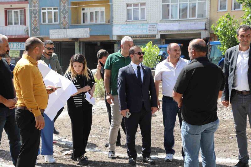 Kars’ta Merkez Mahallesi’ne modern park yapılıyor
