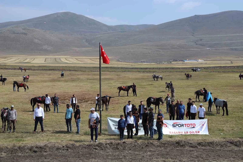 Ardahan’da 9. Rahvan At Yarışları yapıldı
