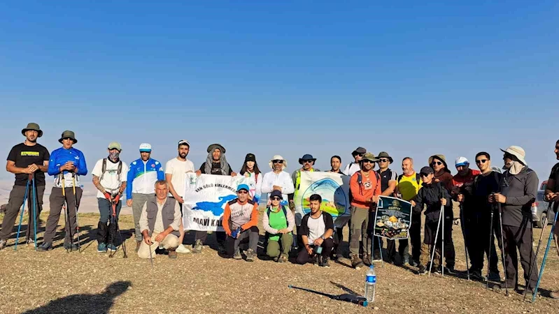 Dağcı Tarık Bünyamin Kaya anısına Süphan Dağı’na tırmanış yapıldı
