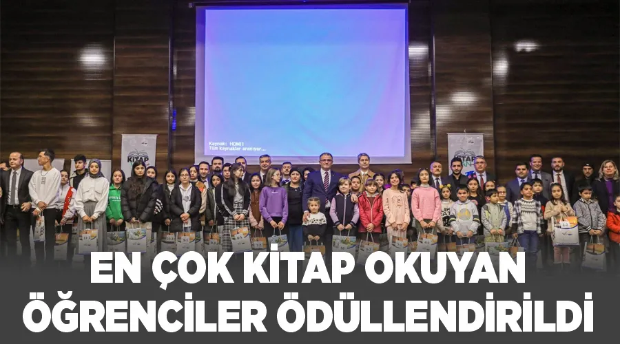 En çok kitap okuyan öğrenciler ödüllendirildi 