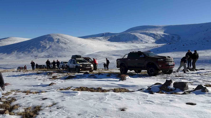 Erzurum’un saklı güzelliklerini off-road ile keşfediyorlar
