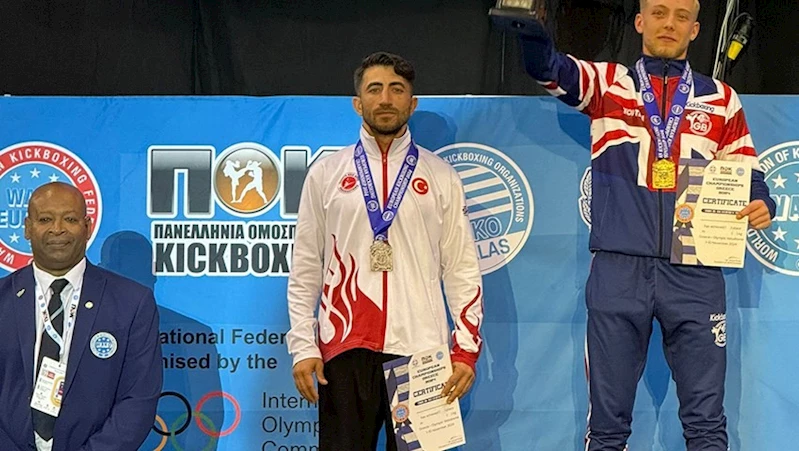 Kick Boks Büyükler Avrupa Şampiyonasında ETÜ’lü sporcudan gümüş madalya
