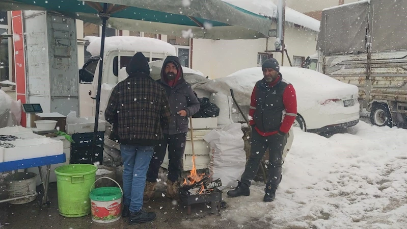 Erzurum kara teslim oldu
