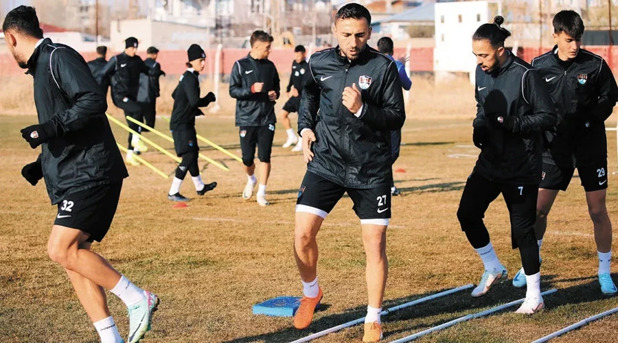 Vanspor Karaman FK Maçı İçin Hız Kesmiyor: Play-off Hedefi Sürüyor!