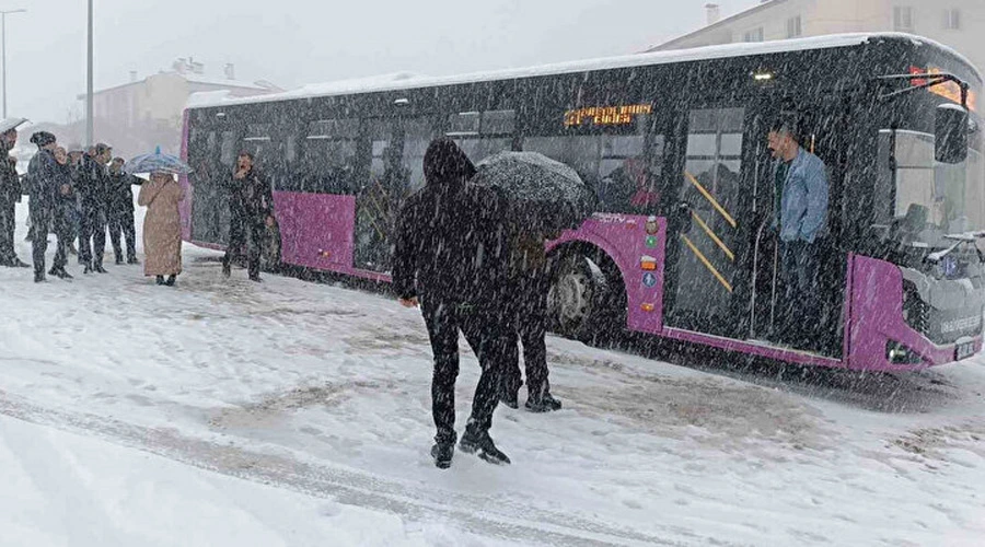 Van Buz Tuzaklarına Karşı Diken Üstünde! Meteoroloji