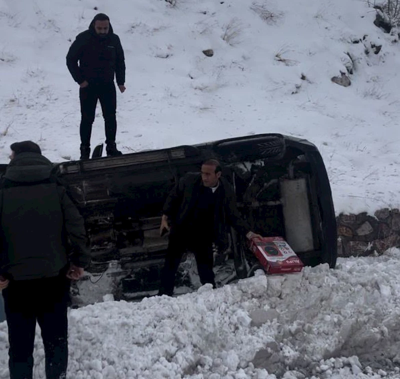 Yüksekova’da trafik kazası: 3 yaralı