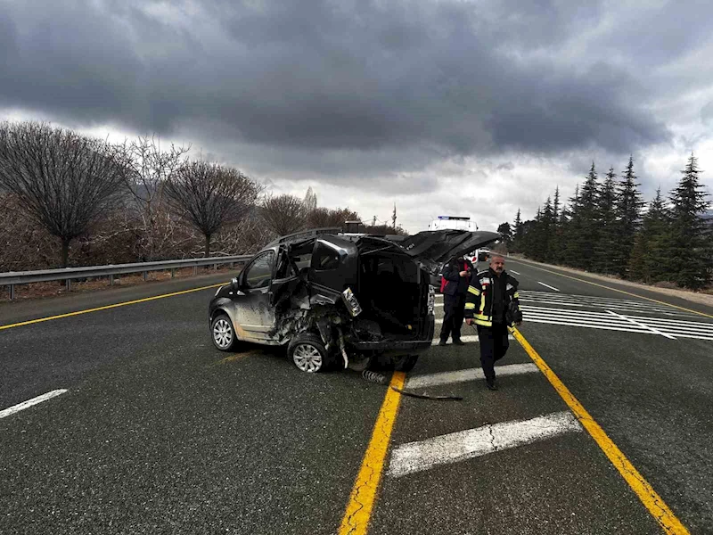 Elazığ’da trafik kazası: 2 yaralı
