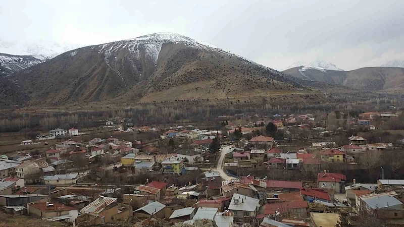 Erzincan’ın turistik vitrini Çağlayan, doğalgaz hizmetinden yararlanamıyor

