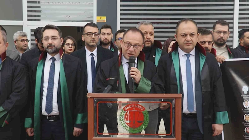 Malatya Barosu, depremde hayatlarını kaybedenleri unutmadı
