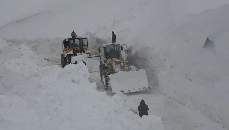 Muş’ta kar kalınlığı 4 metreye ulaştı
