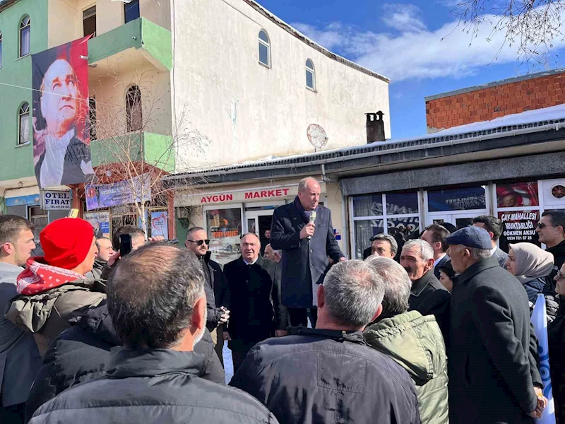 Muharrem İnce, Çıldır’da sandalye üzerinde halka hitap etti
