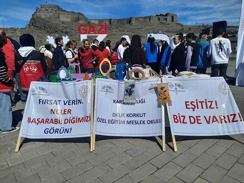 Kars’ta Otizm Günü etkinliği
