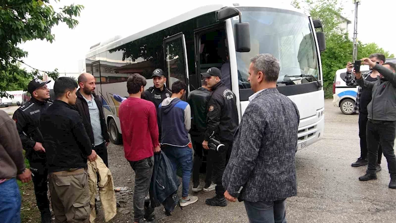 Malatya’da iş yerinde 25 düzensiz göçmen yakalandı
