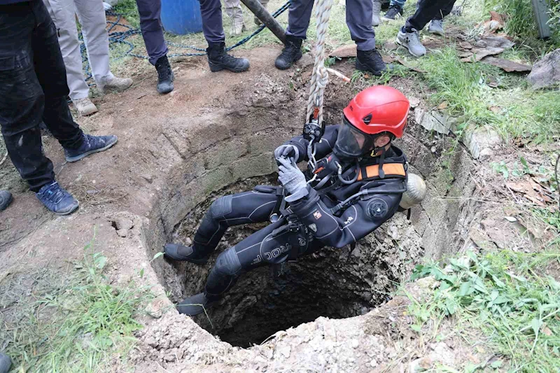 25 metre derinlikte delil aradılar
