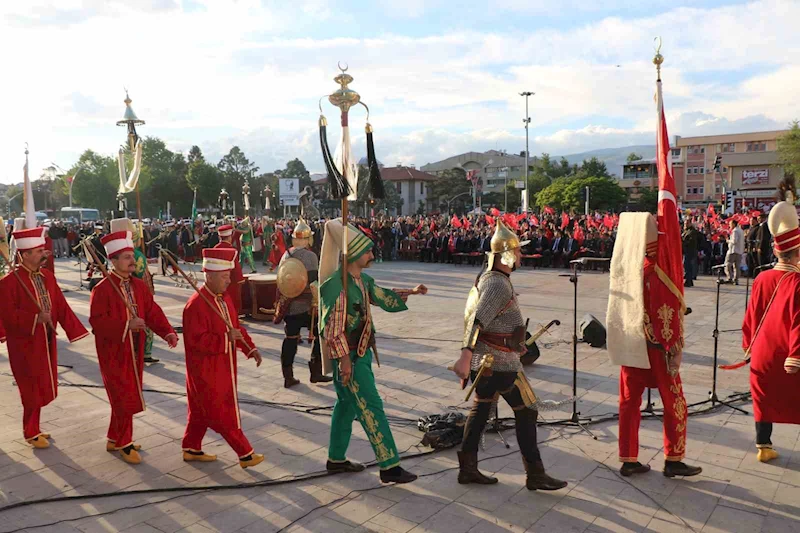 MSB Mehteran Birliği, Erzincan’da konser verdi

