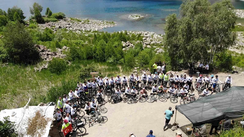 Bitlis Nemrut’tan, Adıyaman Nemrut’a bisiklet turu