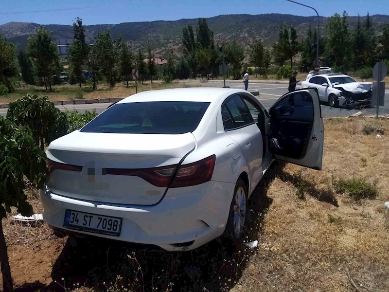 Elazığ’da trafik kazası: 3 yaralı
