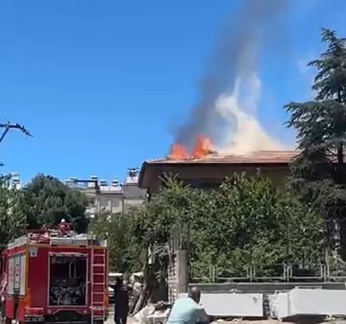 Elazığ’da trafo yangını paniğe neden oldu
