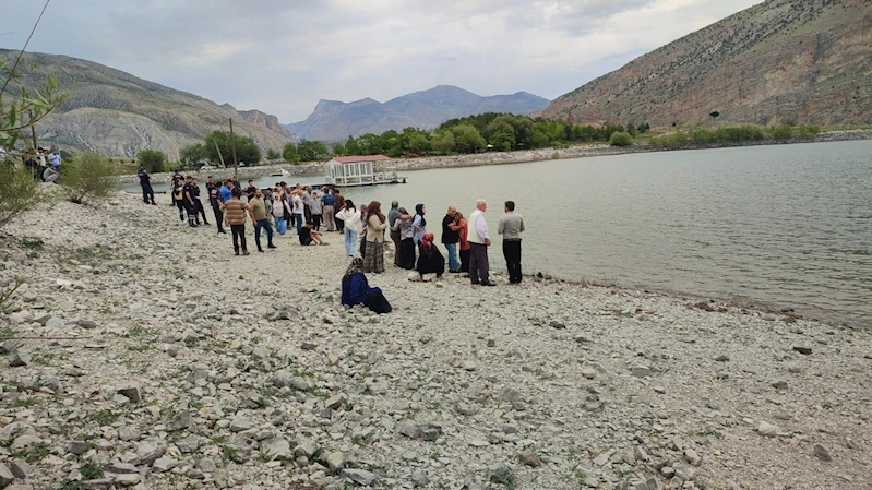 Tortum Gölü’ne giren çocuk kayboldu
