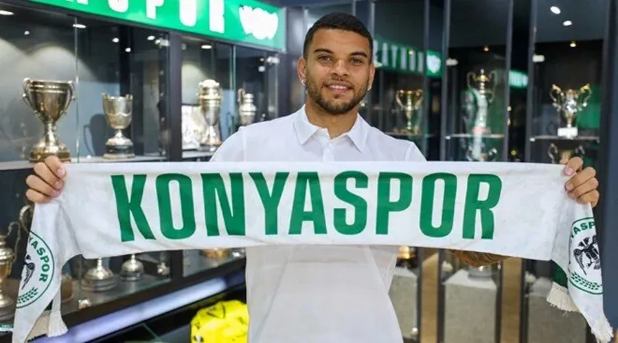 Konyaspor, Sambadan Yeni Yıldızını Renklerine Bağladı: Pedrinho, Yeşil Beyazların Yeni Gözdesi!