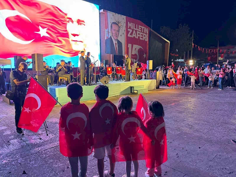 Erzincan’da 15 Temmuz Demokrasi ve Milli Birlik Günü dolayısıyla etkinlikler yapıldı

