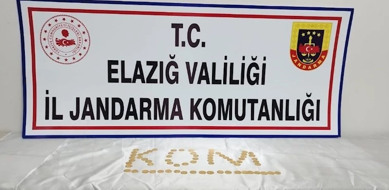 Elazığ’da altın ve tarihi eser niteliği taşıdığı değerlendirilen 70  adet sikke ele geçirildi
