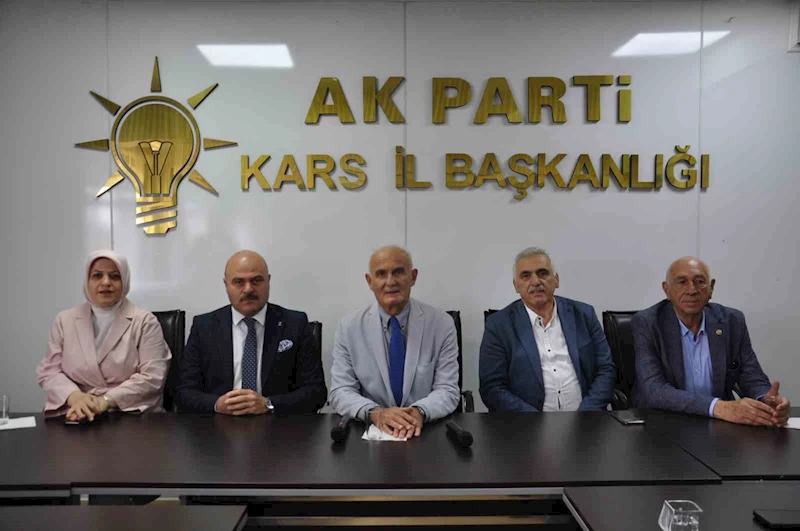 AK Parti Genel Başkan Yardımcısı Yılmaz , Kars’ta basınla buluştu
