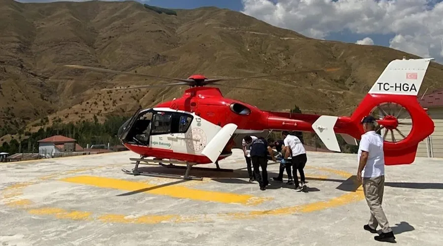 Yüksekten düşen çocuk için helikopter ambulans havalandı