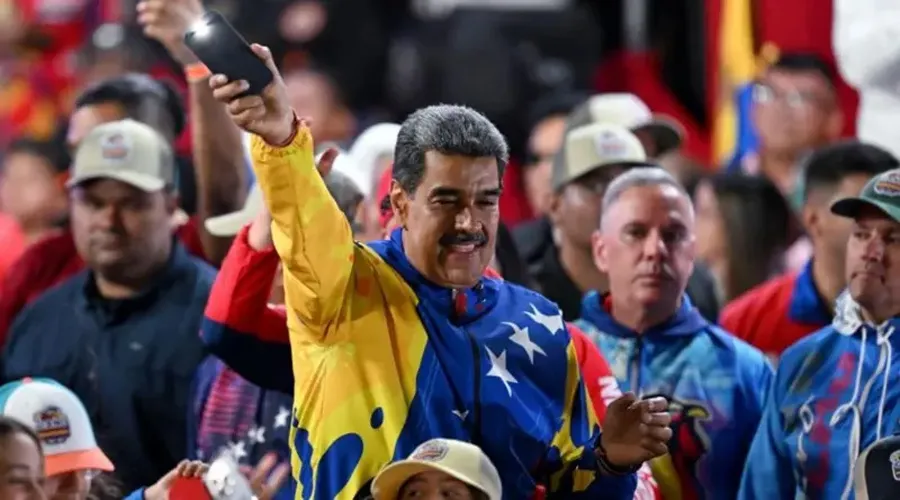 Maduro Zaferini İlan Etti: Muhalefet Hile İddiasını Masaya Yatırıyor