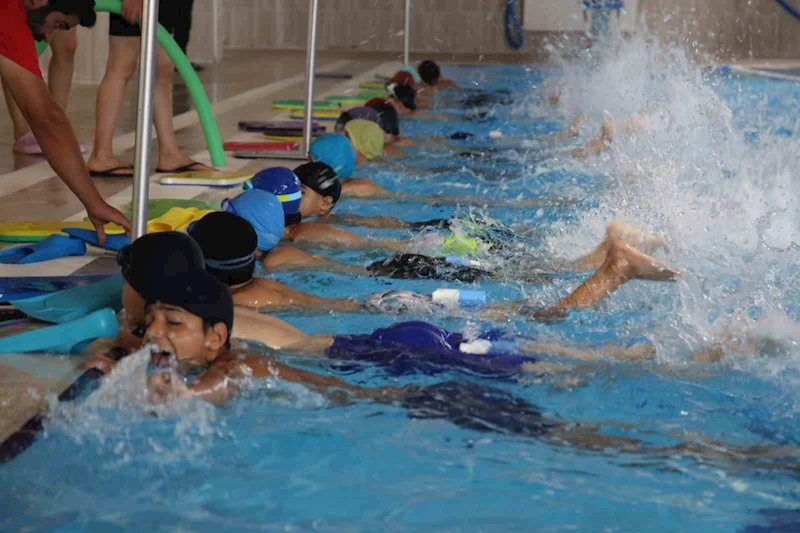 Muş’ta 17 bin çocuğa yüzme öğretilecek
