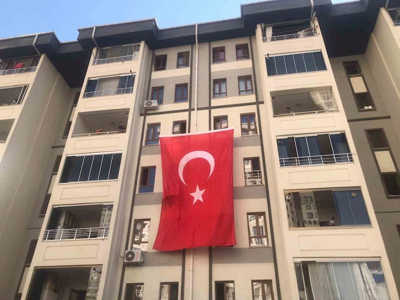 Kıbrıs’ta şehit olan Uğurcan Işık’ın acı haberi baba ocağına ulaştı
