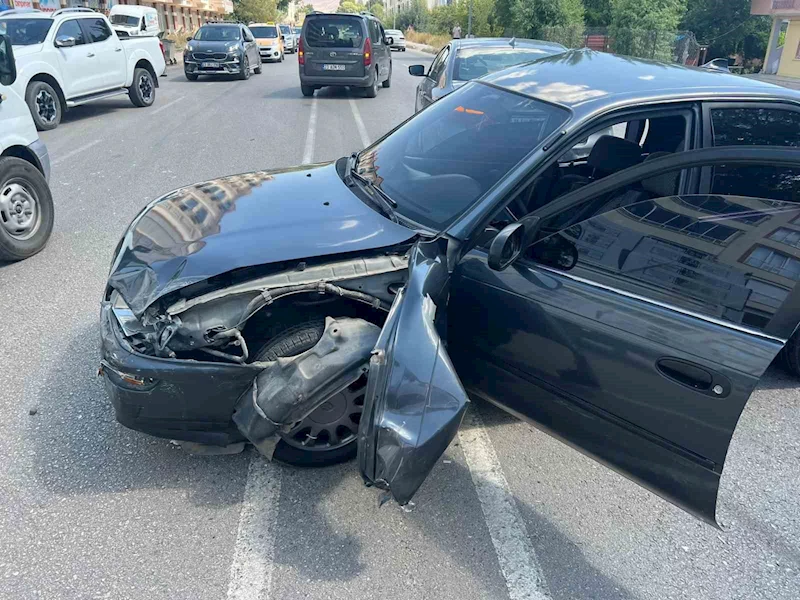 Elazığ’da zincirleme kaza: 1 yaralı
