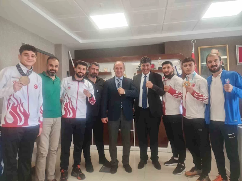 Kick Boks şampiyonları GSİM’deydi
