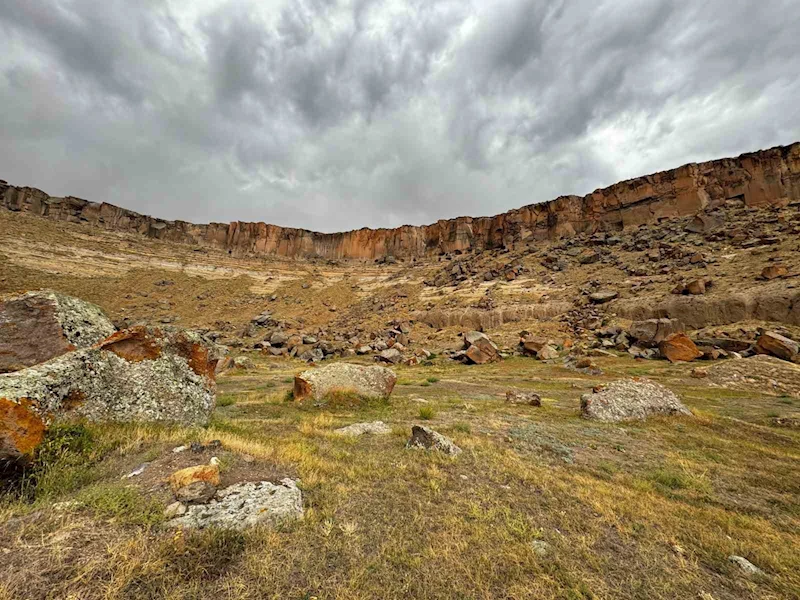 Bir çok medeniyete ev sahipliği yapan  “Meya Antik Kenti” turizme kazandırılmayı bekliyor
