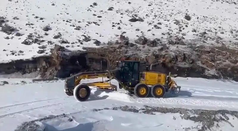 Iğdır’da 10 günde 77 kilometrelik yol kardan temizlendi
