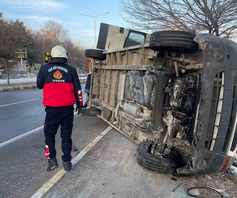 Van’da trafik kazası: 2 yaralı