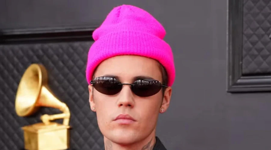 Justin Bieber Sahnelere Dönüyor: Yeni Baba ve Borçlar İçin Mikrofon Başında!