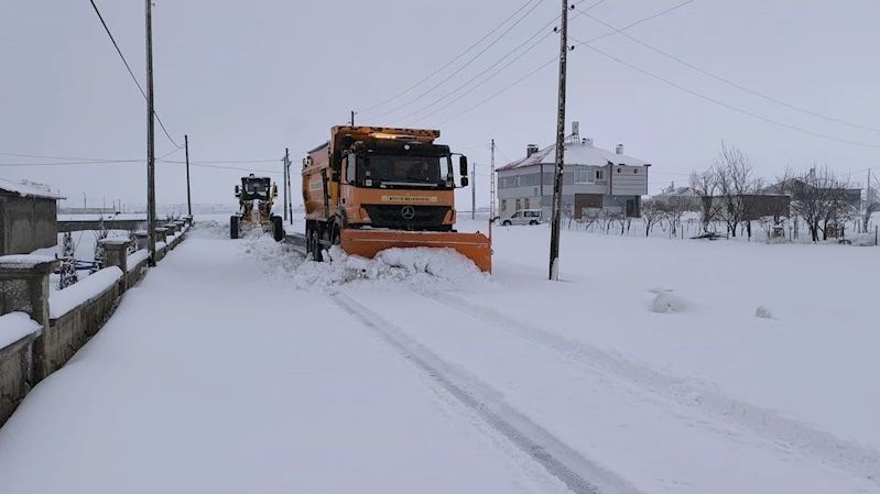 Bitlis’te kapalı köy yolları tek tek ulaşıma açılıyor
