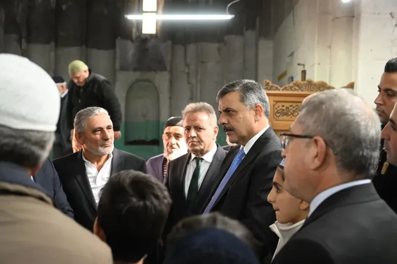 Vali Çiftçi, Taş Camide incelemelerde bulundu
