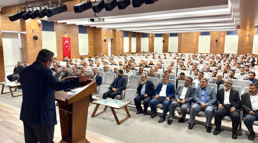 İpekyolu İlçe Müftülüğünde Din Görevlileriyle Aylık Mutat Toplantı Gerçekleştirildi