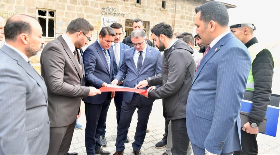 Muradiye’de Gençlik Kampı Projesi Başladı: Vali Dr. Ozan Balcı İncelemelerde Bulundu