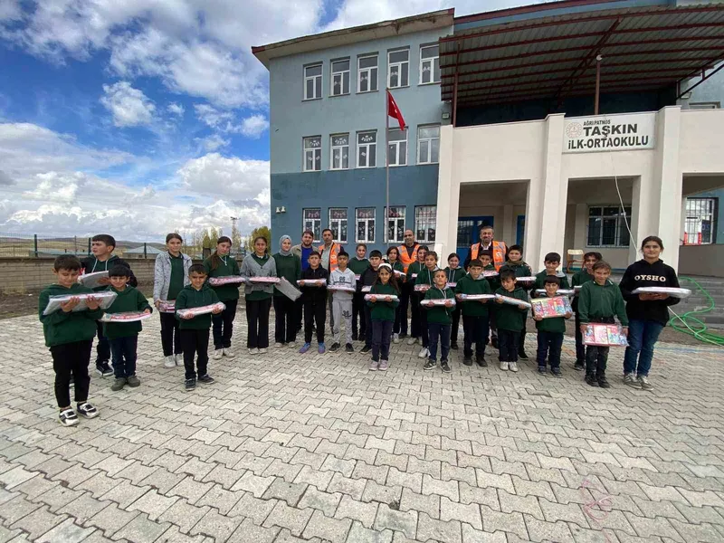Patnos iyilik Elçilerinden yardım eli uzatmaya devam ediyor

