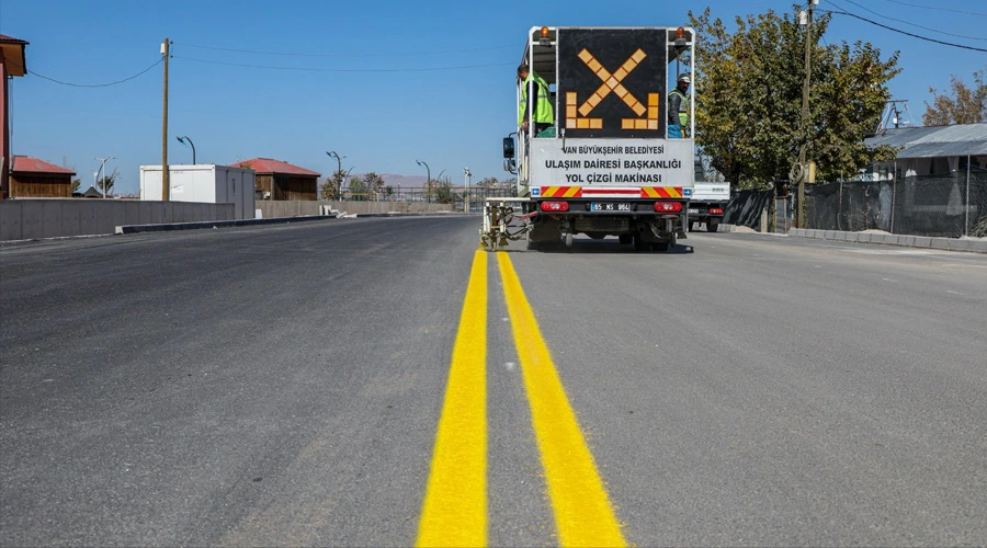 Van Gölü Sahil Yolu