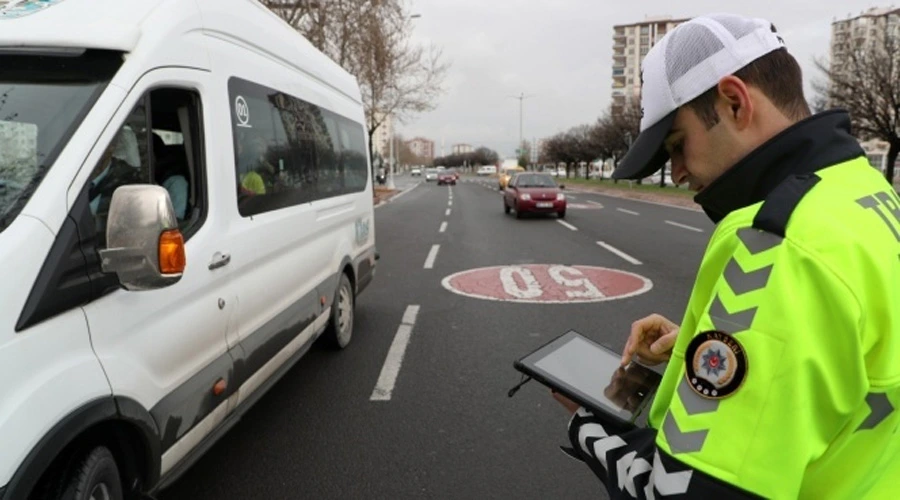 Trafikte Devrim: Radar Uyarı Sistemi ve Rekor Cezalar Geliyor