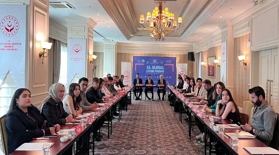 Van, Dijital Çağın Çocuklarını Ağırladı: Ulusal Çocuk Hakları Forumu