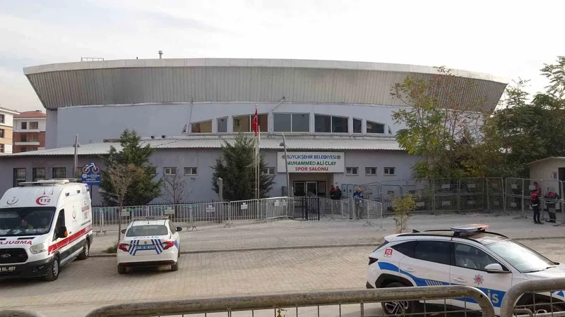 Malatya’da 116 sanıklı çete davasında 8 tahliye
