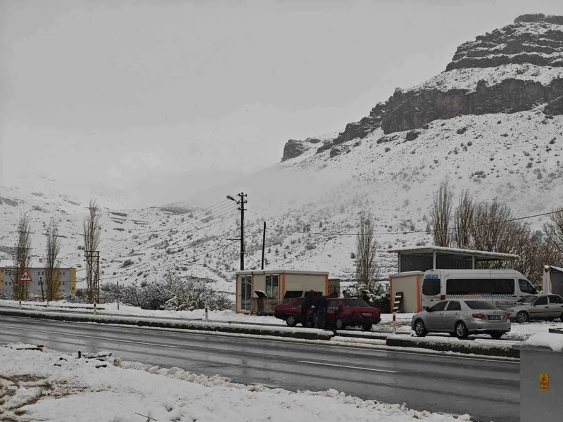 Malatya’da sağanak ve kar yağışı etkili oluyor
