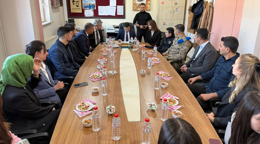 Özalp Kaymakamı Rahmi Bulut, Tatar Tayyan İlkokulu ve Ortaokulu