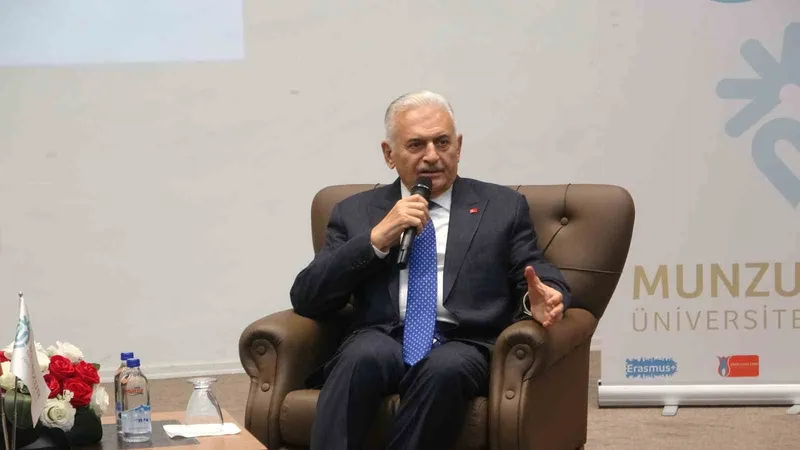 Binali Yıldırım: 